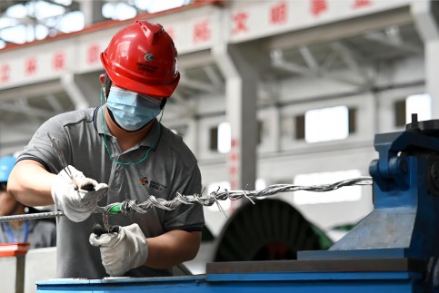 钱江山：潜心笃志，只为每一根电缆