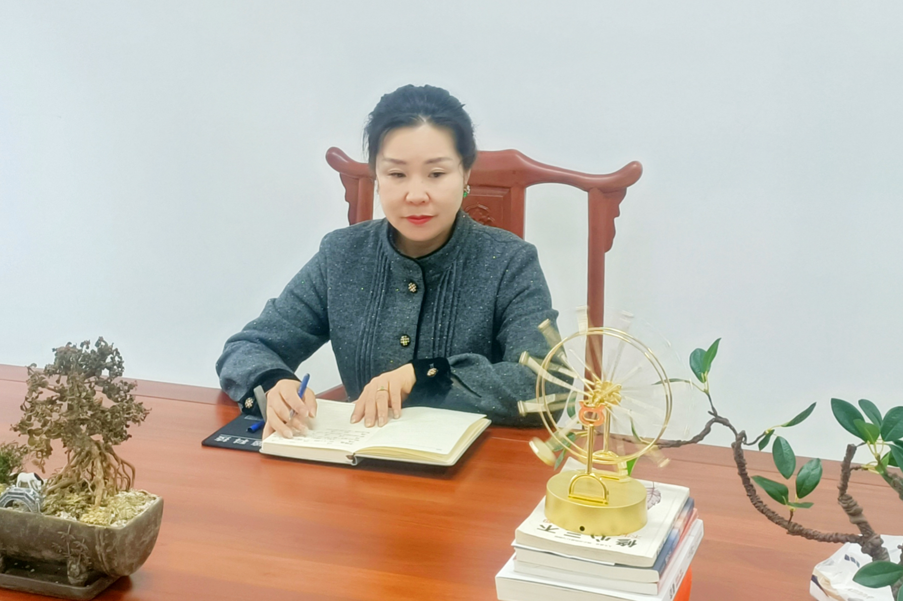 真正的热爱，铸就销售女王——访DB视讯
电缆营销经理杨华