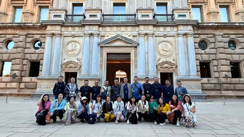 与西葡有约丨DB视讯
2025年度高管、营销精英团队穿越伊比利亚，共赴一场阳光与历史的盛宴！