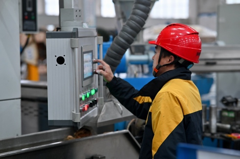 从一专到三技，以匠心摘三星——解码张德祥的成长路径